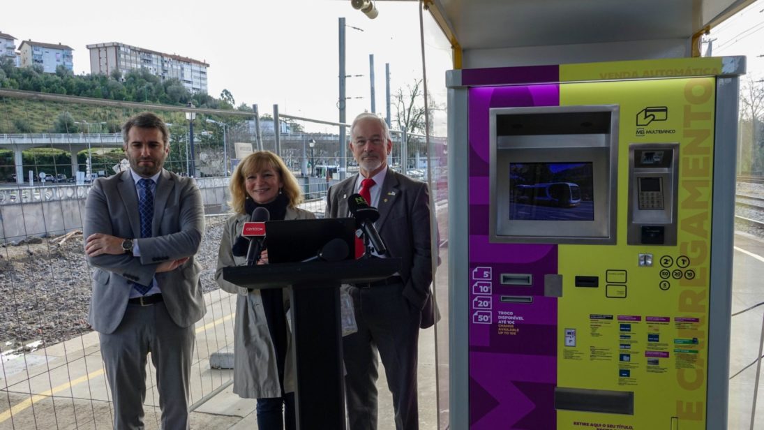 SMTUC com máquina automática de venda em Coimbra-B e portal de carregamento de passes online