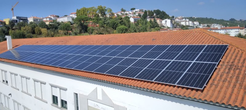 CM de Coimbra investe mais de 18 mil euros na eficiência energética da Escola Rainha Santa Isabel