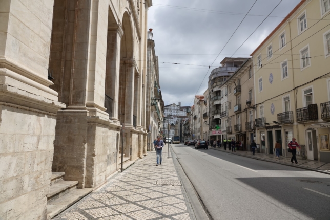 Águas de Coimbra vai reparar coletor de saneamento amanhã na Rua da Sofia