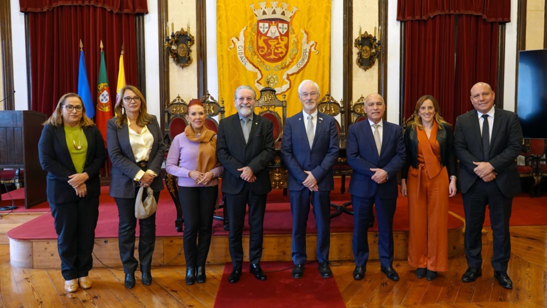 CM de Coimbra recebe presidente do Conselho Federal de Medicina do Brasil