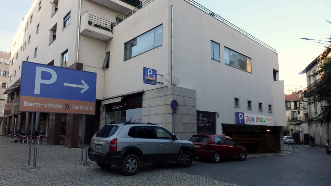 CM de Coimbra e APBC associam-se à Telpark para facilitar estacionamento na Baixa durante o Natal