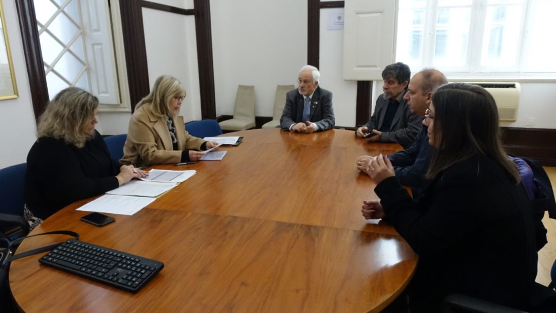 CM de Coimbra formalizou escritura do último lote do Parque Industrial de Taveiro